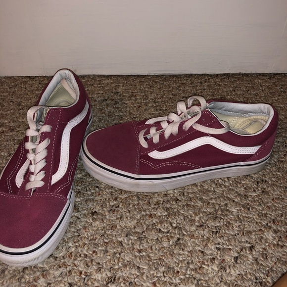 vans shoes maroon color